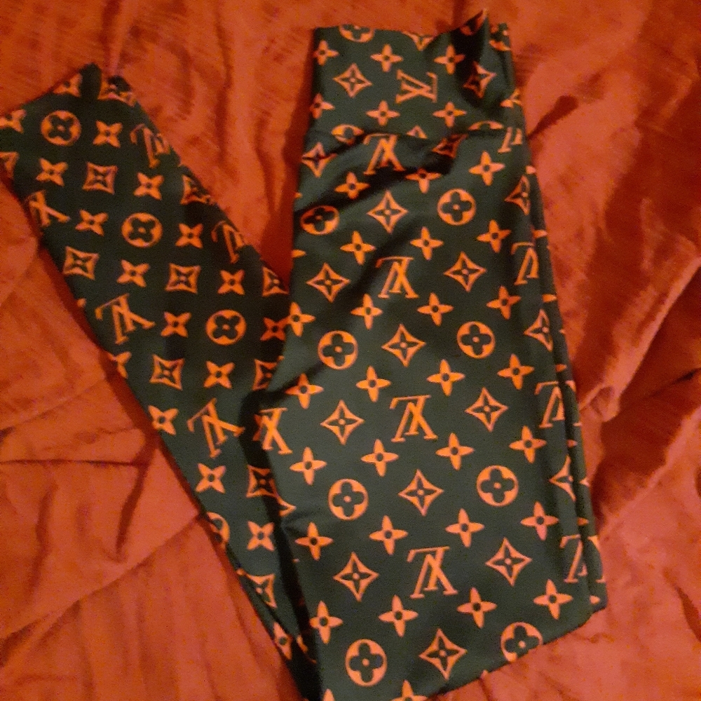LV leggings
